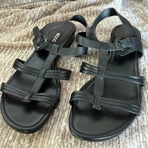 Ecco Sandals Womens 9.5 (40) Black Leather Slingback Strappy Sandals EUC